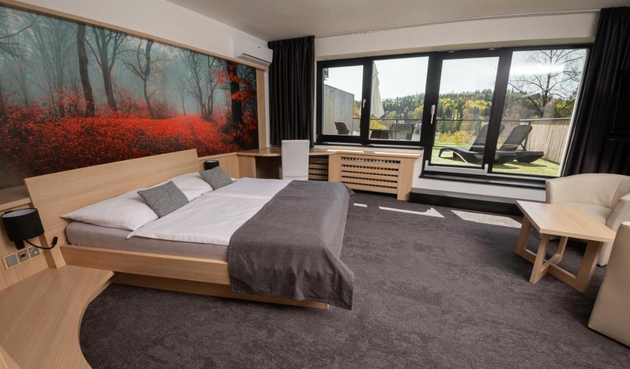 Hotel Kras Йедовнице Екстериор снимка