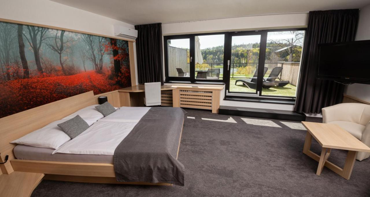 Hotel Kras Йедовнице Екстериор снимка