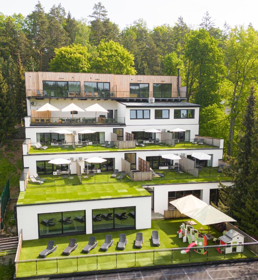 Hotel Kras Йедовнице Екстериор снимка