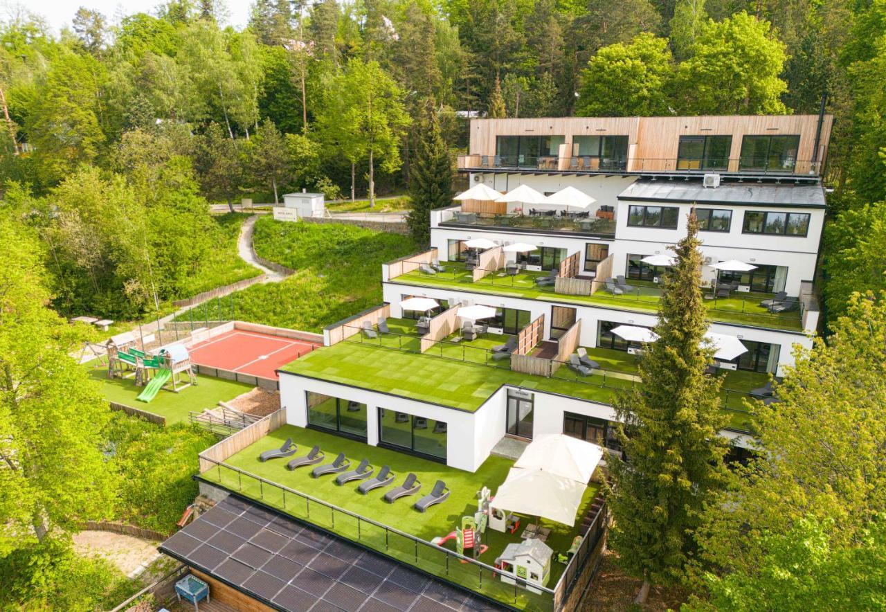 Hotel Kras Йедовнице Екстериор снимка